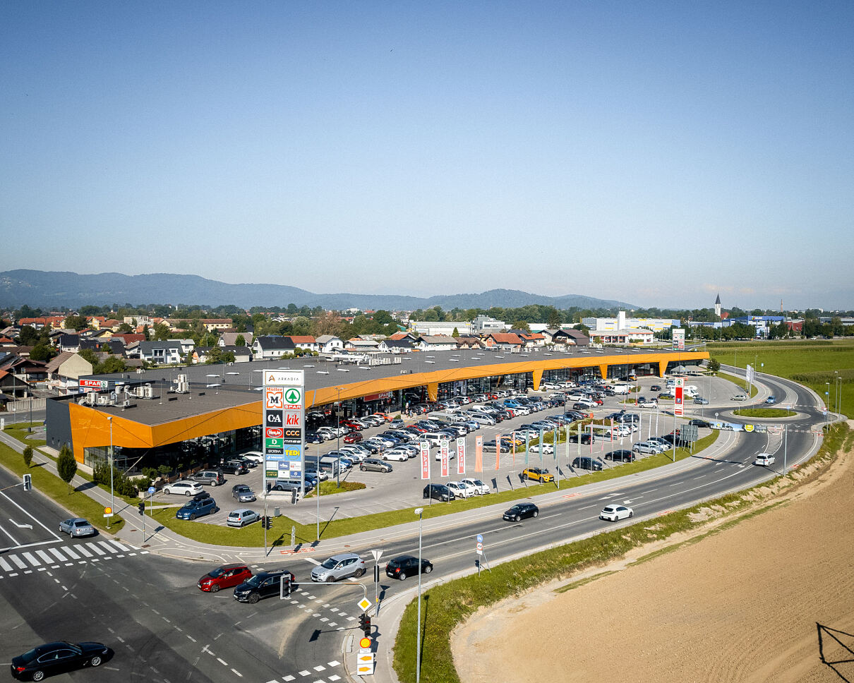 ARKADIA Domžale c MID Bau