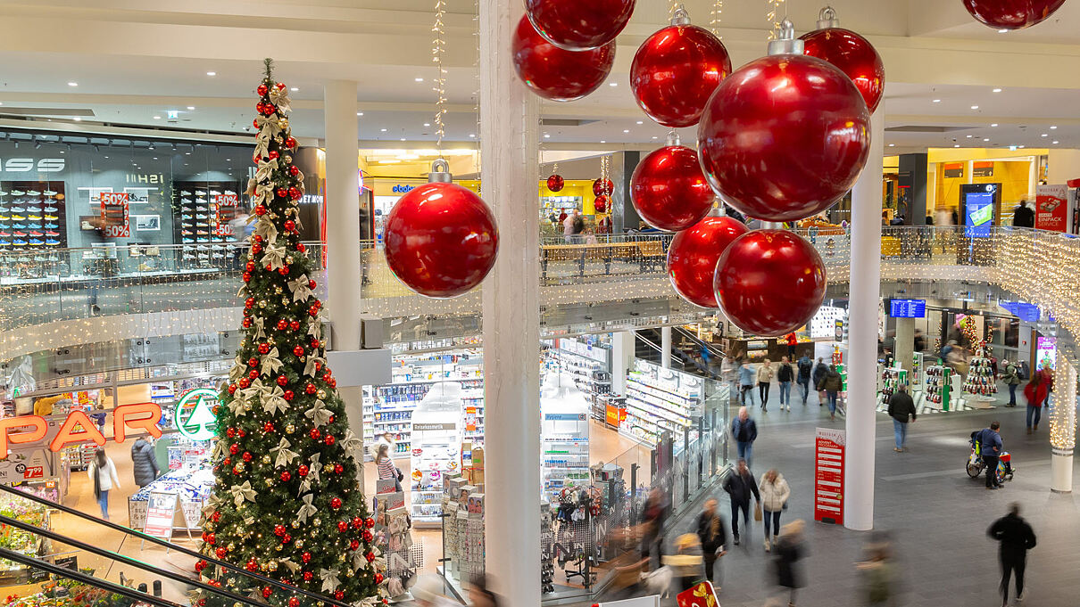Bild 2_Weihnachtliche Mall_c MURPARK