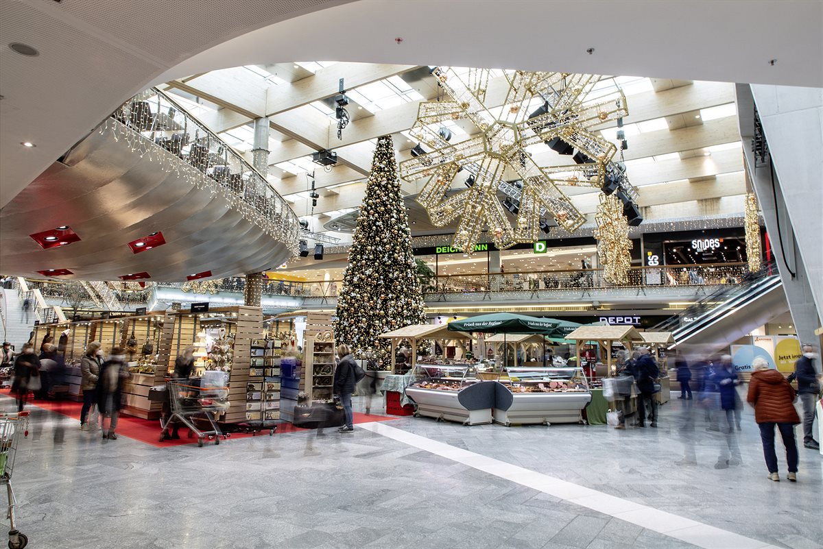 Weihnachtliche Shopping-Mall VARENA Vöcklabruck 
