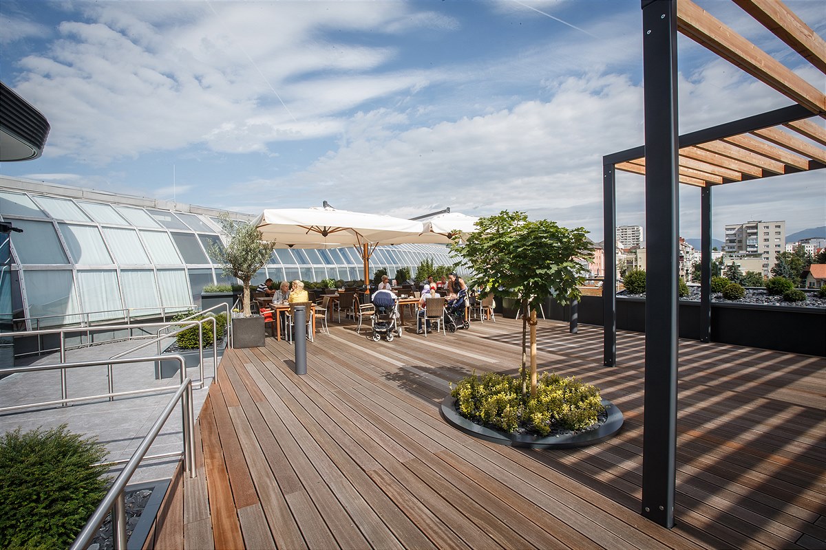CITYPARK Graz Dachterrasse c Erwin Scheriau